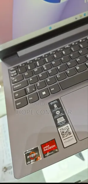 New Laptop Lenovo Ideapad 3 16GB AMD Ryzen 5 SSD 512GB