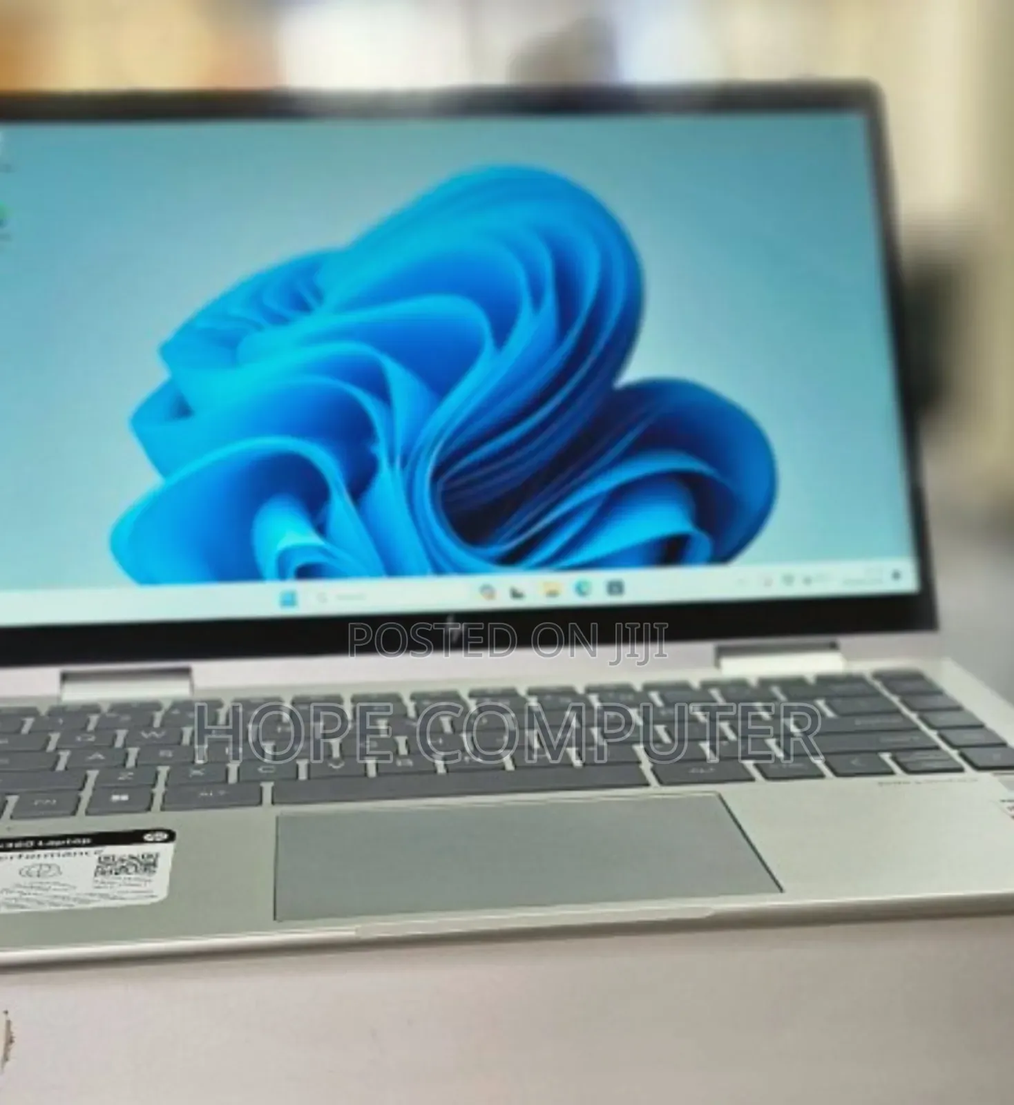 New Laptop HP Envy X360 8GB Intel Core I5 SSD 512GB