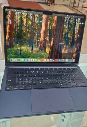 New Laptop Apple MacBook Air 2022 M2 8GB Apple M2 SSD 16 GB