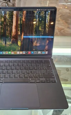 New Laptop Apple MacBook Air 2022 M2 8GB Apple M2 SSD 16 GB