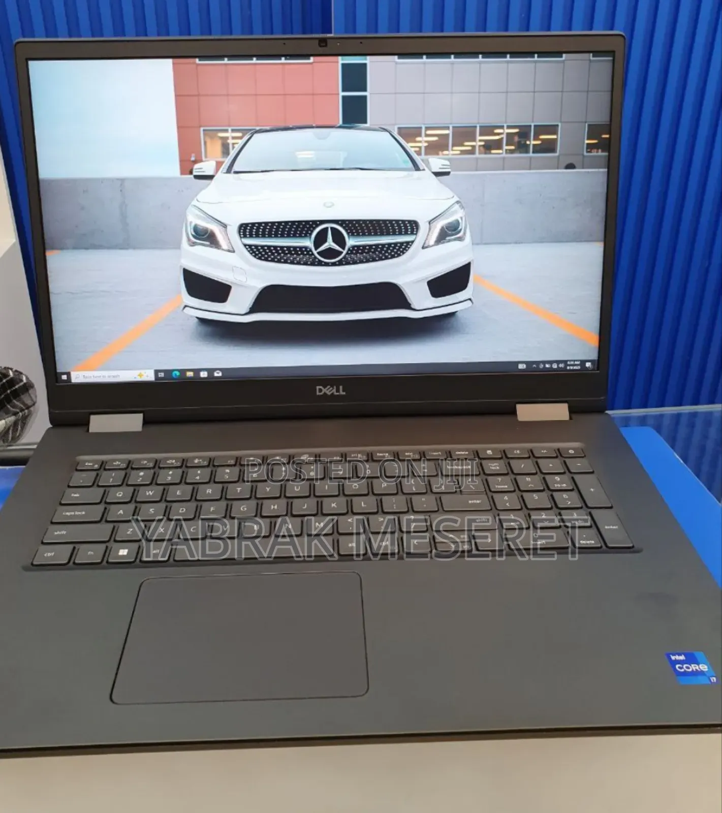 New Laptop Dell Precision 7780 4GB Intel Core I7 SSD 1T