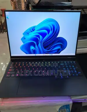 New Laptop Lenovo 16GB AMD Ryzen 7 SSD 1T
