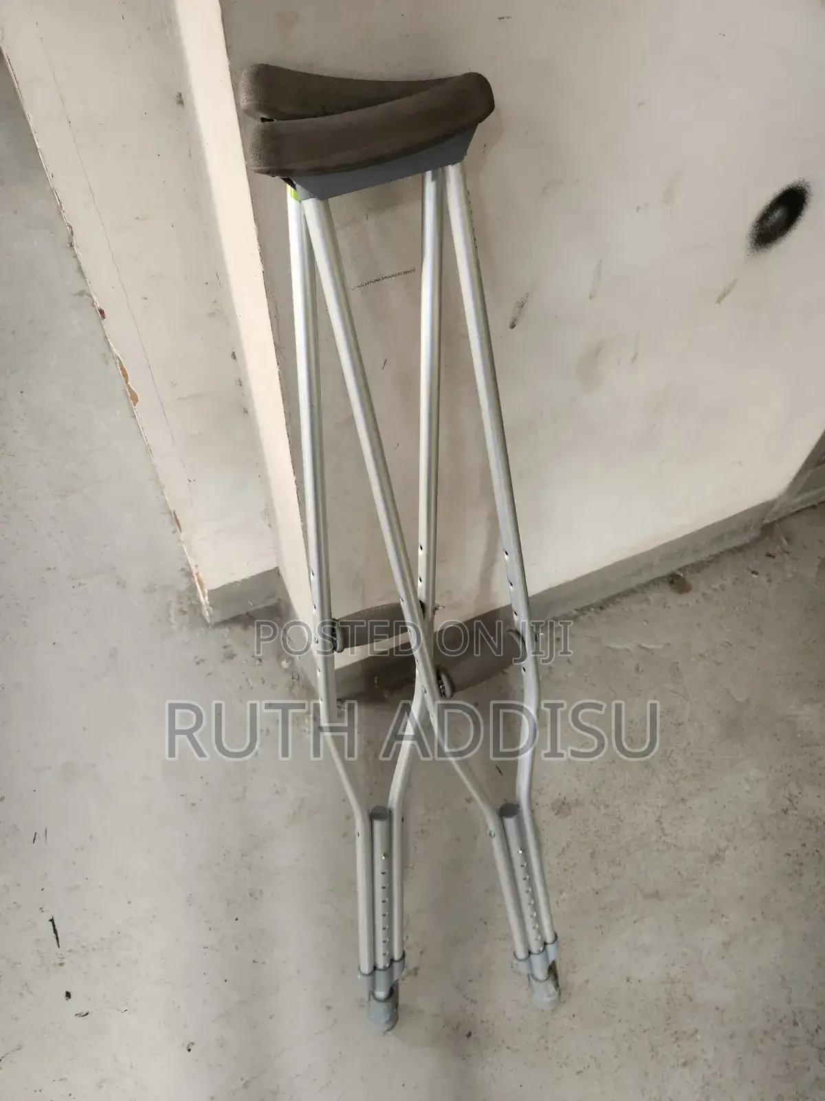 Axillary Bilateral Crutches作出heavy Duty Axillary Pair Crutch