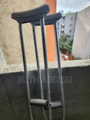 Bilateral Medical Crutches袪斑axillary Crutches峴月crutches New