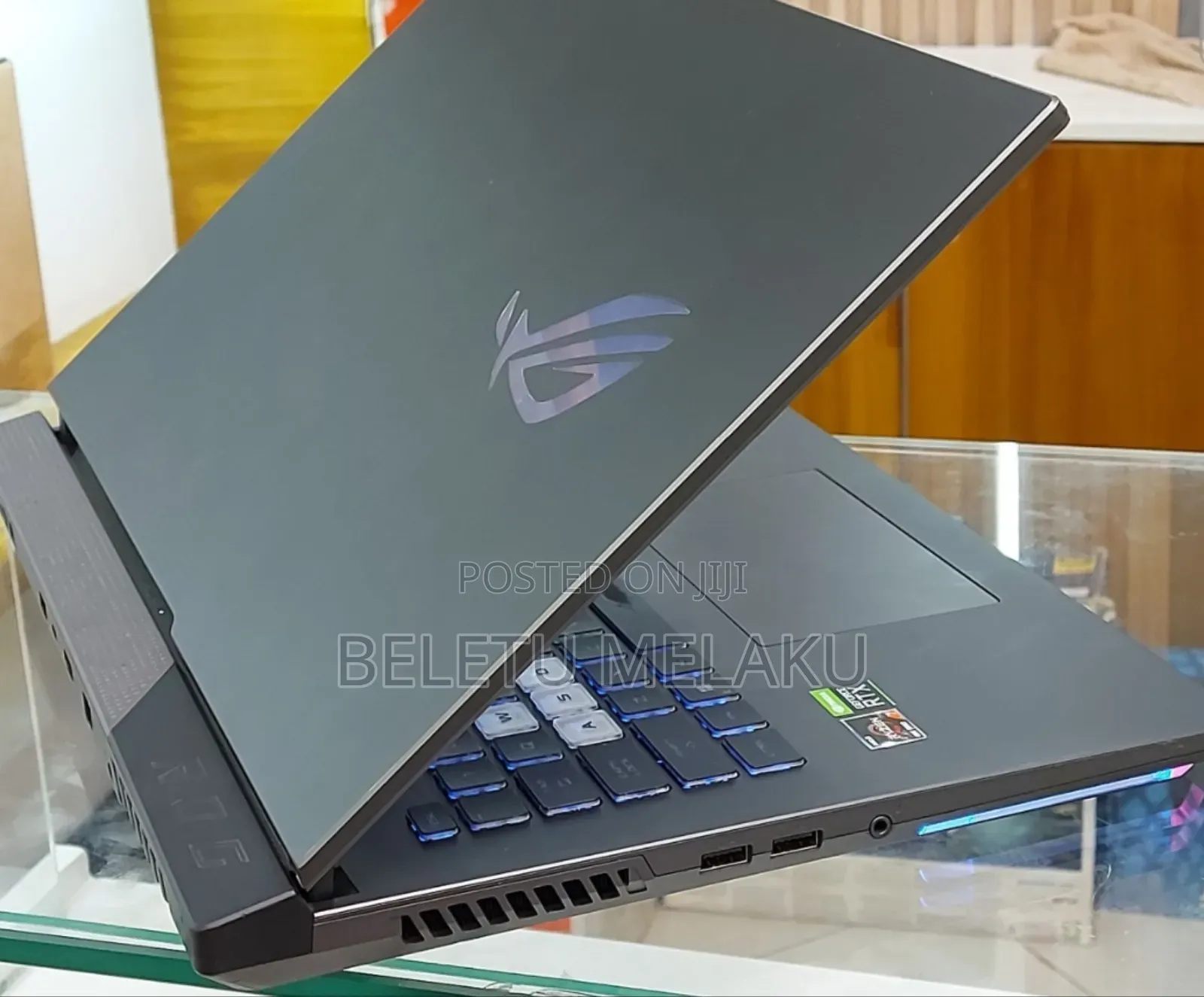 New Laptop Asus ROG Strix G17 16GB AMD Ryzen 7 SSD 1T