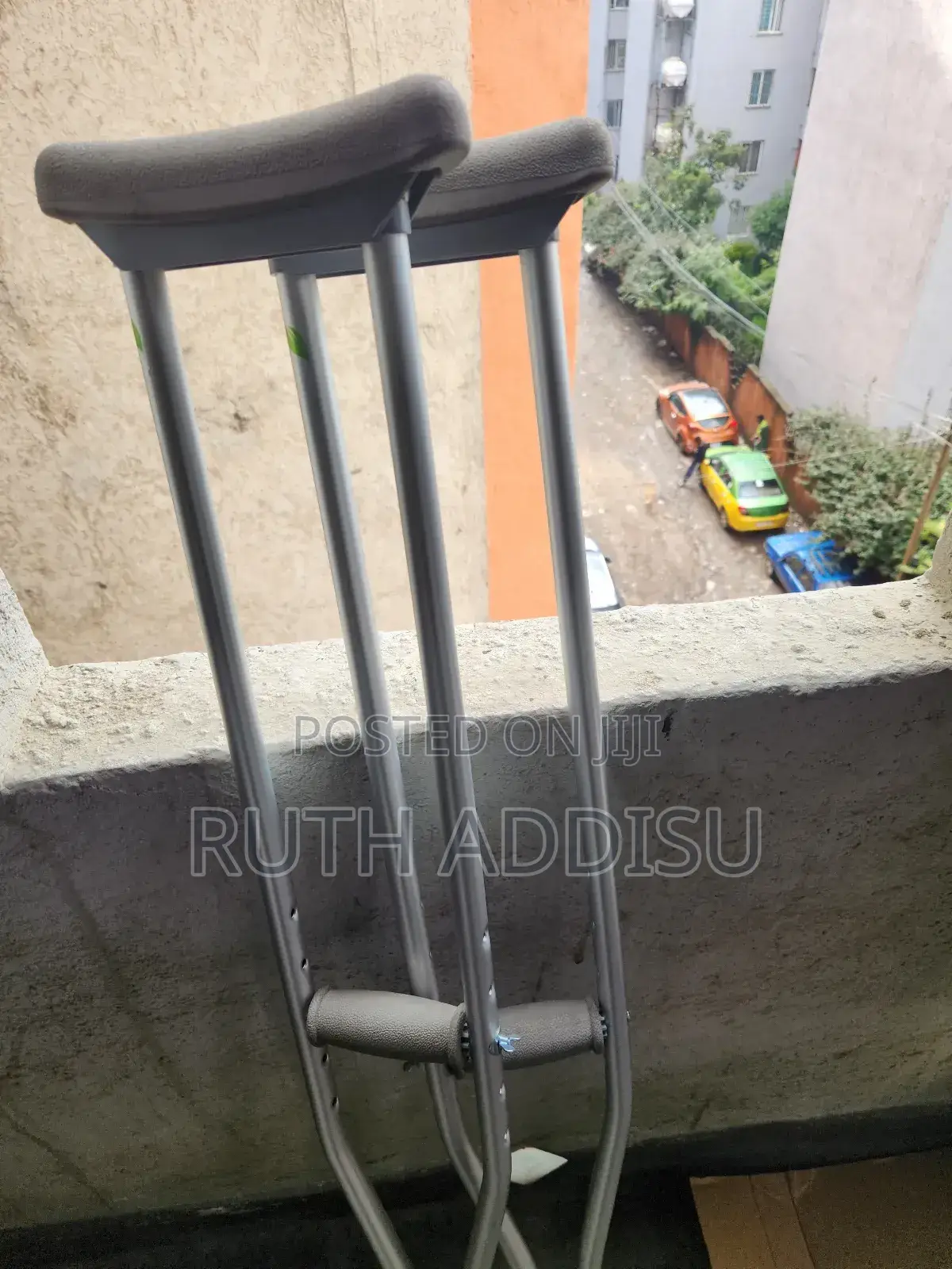 Axillary Bilateral Crutches底下axillary Bilateral Crutches New