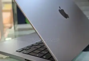 Photo - New Laptop Apple MacBook Pro M1 16GB SSD 512GB