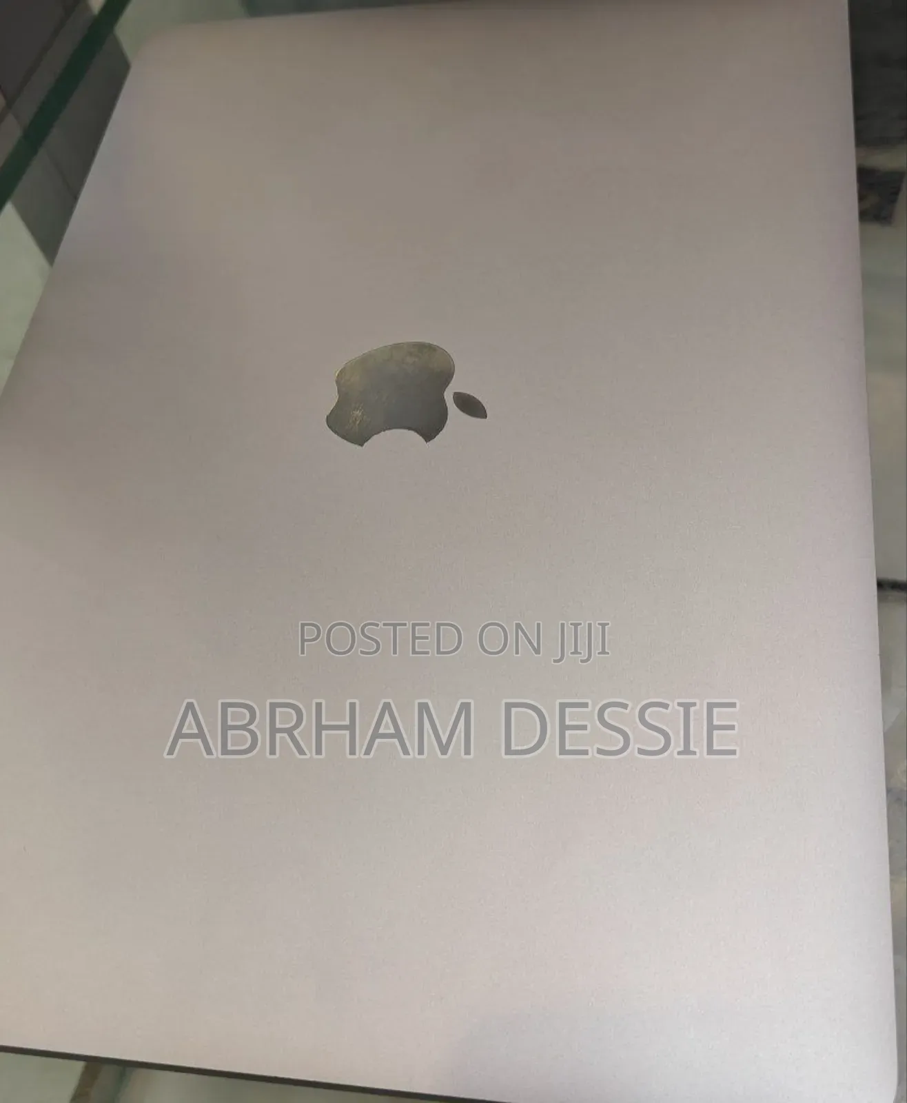 New Laptop Apple MacBook Pro M1 8GB Apple M1 Pro SSD 256GB