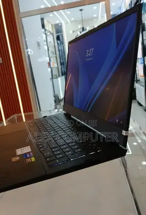 New Laptop HP Omen 16 16GB Intel Core I7 SSD 512GB