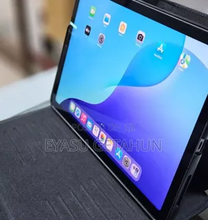 Photo - New Apple iPad Air 64 GB Black