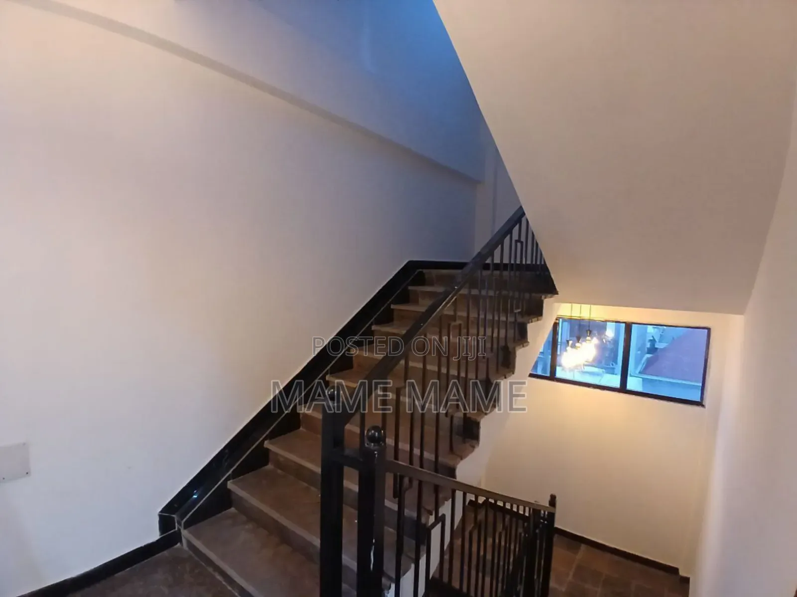 5bdrm Apartment in Addis Abeba, Bole for sale