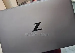 New Laptop HP ZBook Firefly G8 32GB Intel Core I7 SSD 512GB