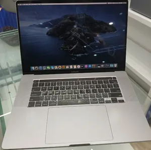 New Laptop Apple MacBook Pro 2019 32GB Intel Core I7 SSD 1T