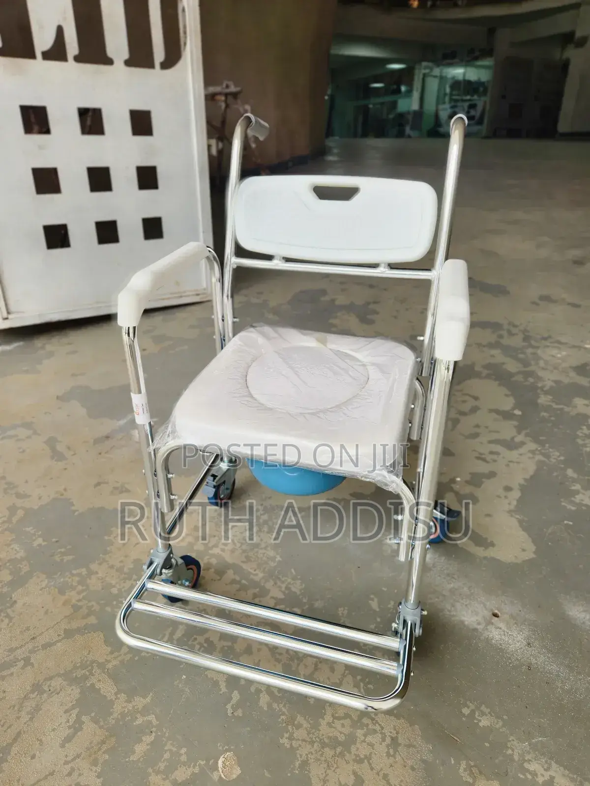 Wheelchair貿 Commode褚我wheelchair Toilet懲戒commode Wheelchair