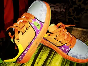 Naked Wolf And Multi-color Lv-style Shoes