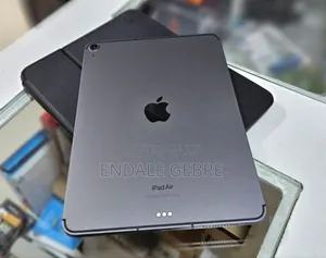 New Apple iPad 5 (2022) 64 GB Gray