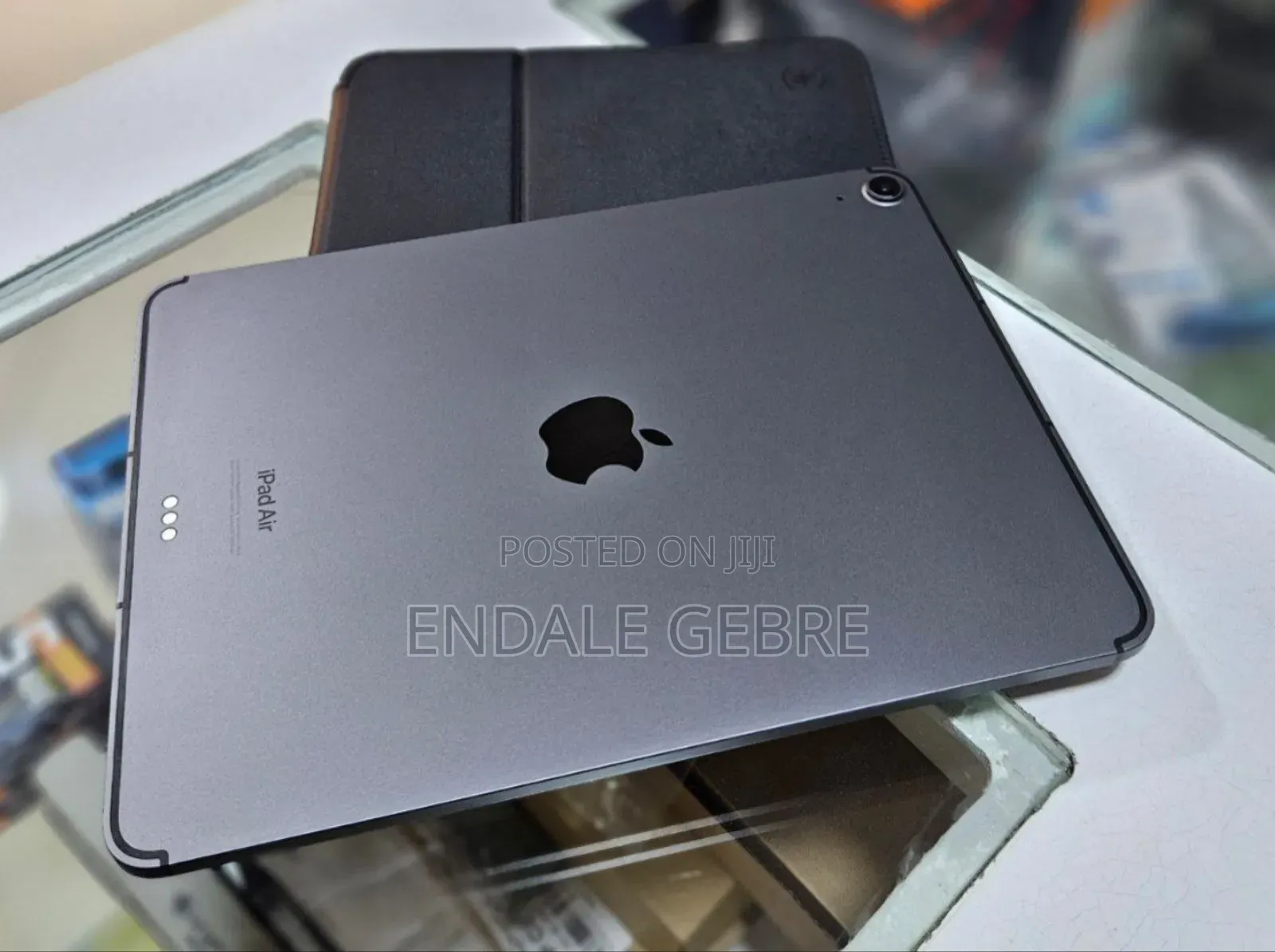 New Apple iPad 5 (2022) 64 GB Gray