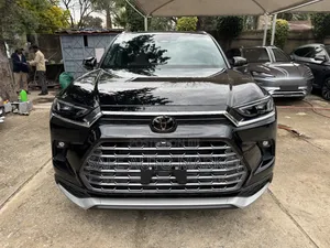 New Toyota Grand Highlander Hybrid 2025 Black