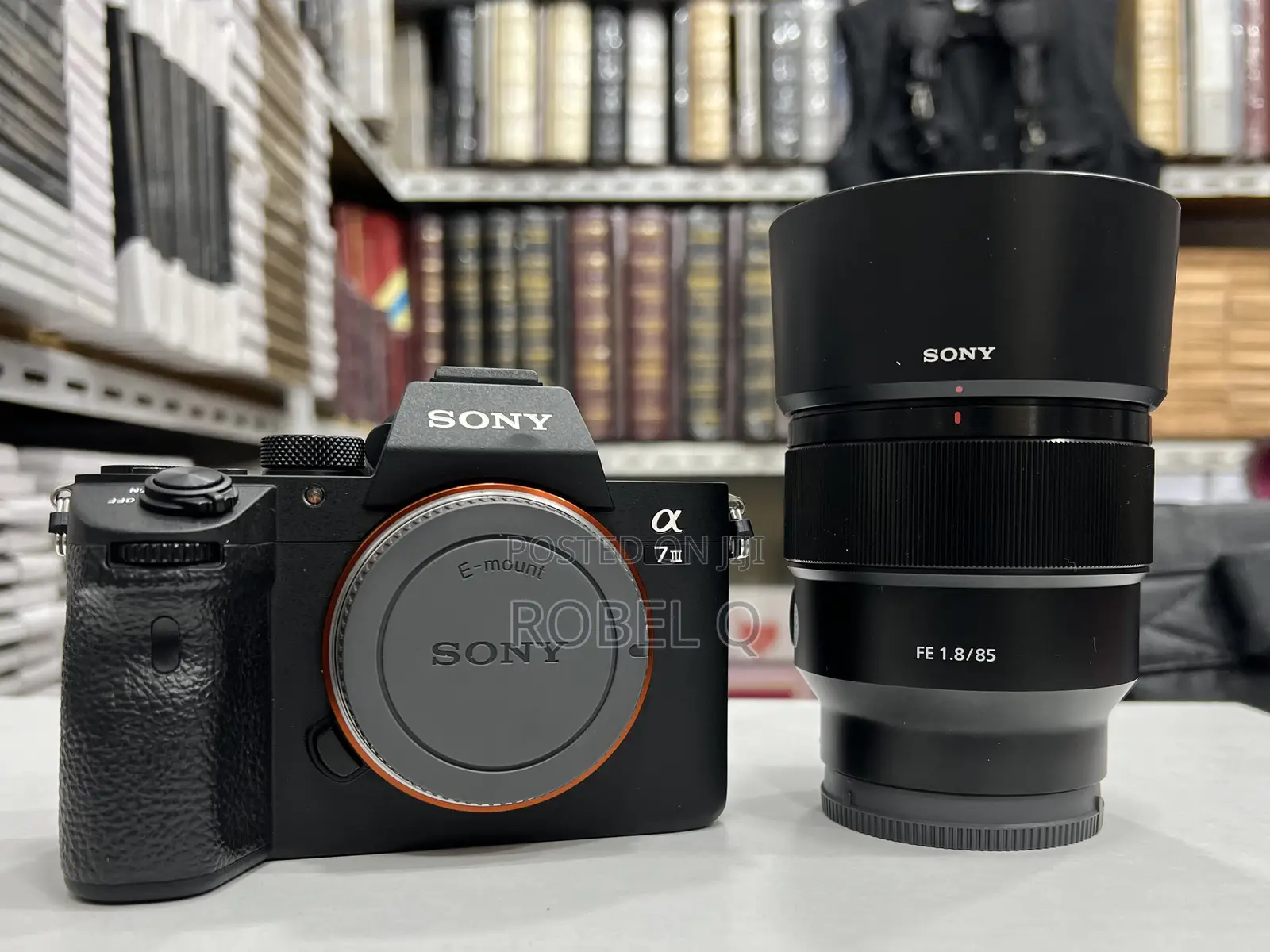 Sony A7 3 Mirror Less With 85mm>