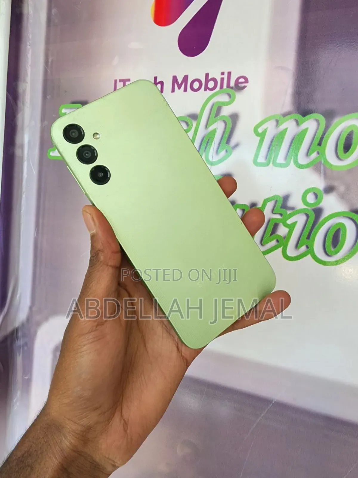 New Samsung Galaxy A14 64 GB Gold