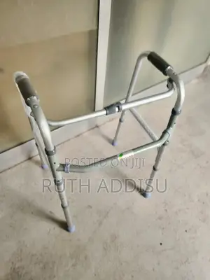 Photo - Strong Almunium Stainless Walker熄電medical Walker螫你walker New