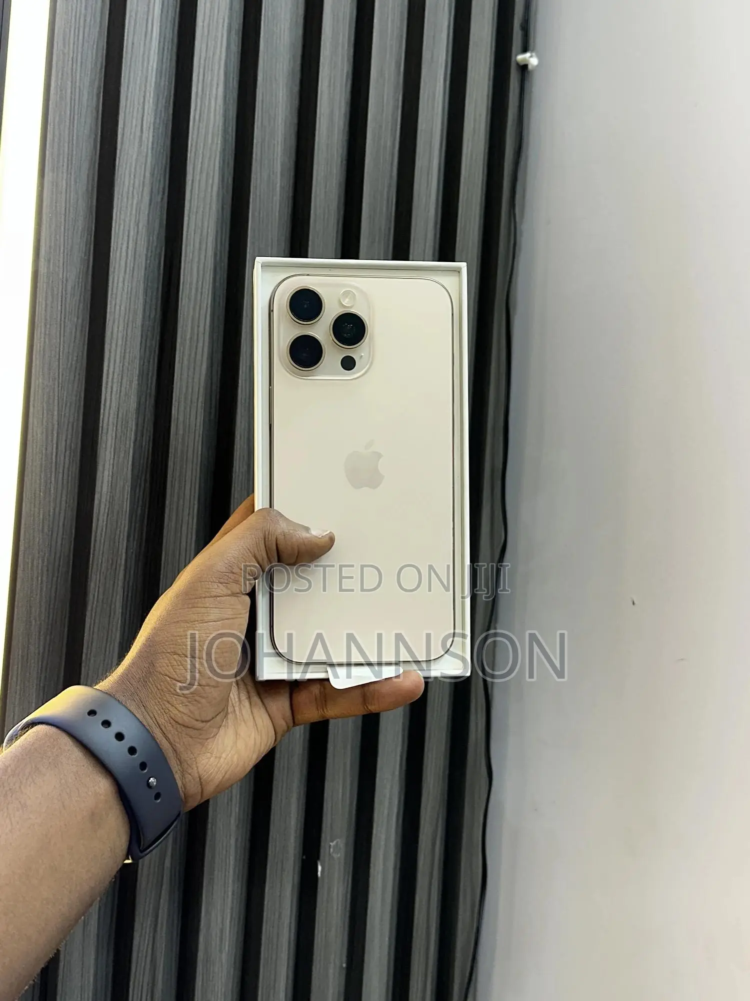 New Apple iPhone 16 Pro Max 256 GB