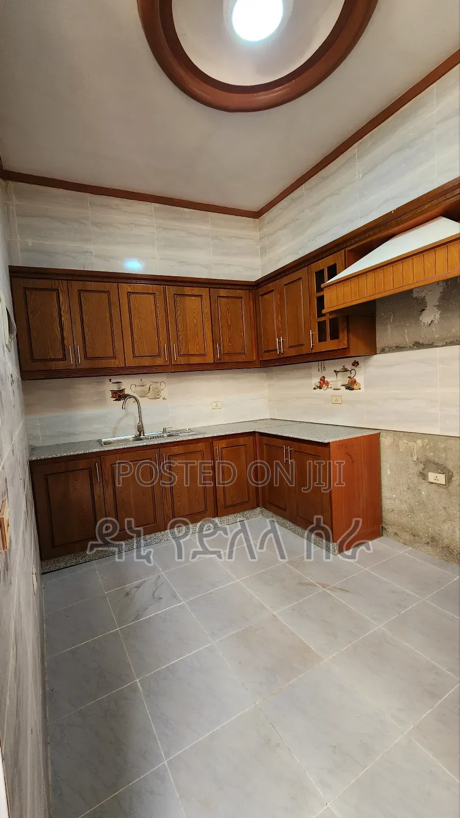 Furnished 5bdrm Farm House in አዲስ አበባ, Bole for sale