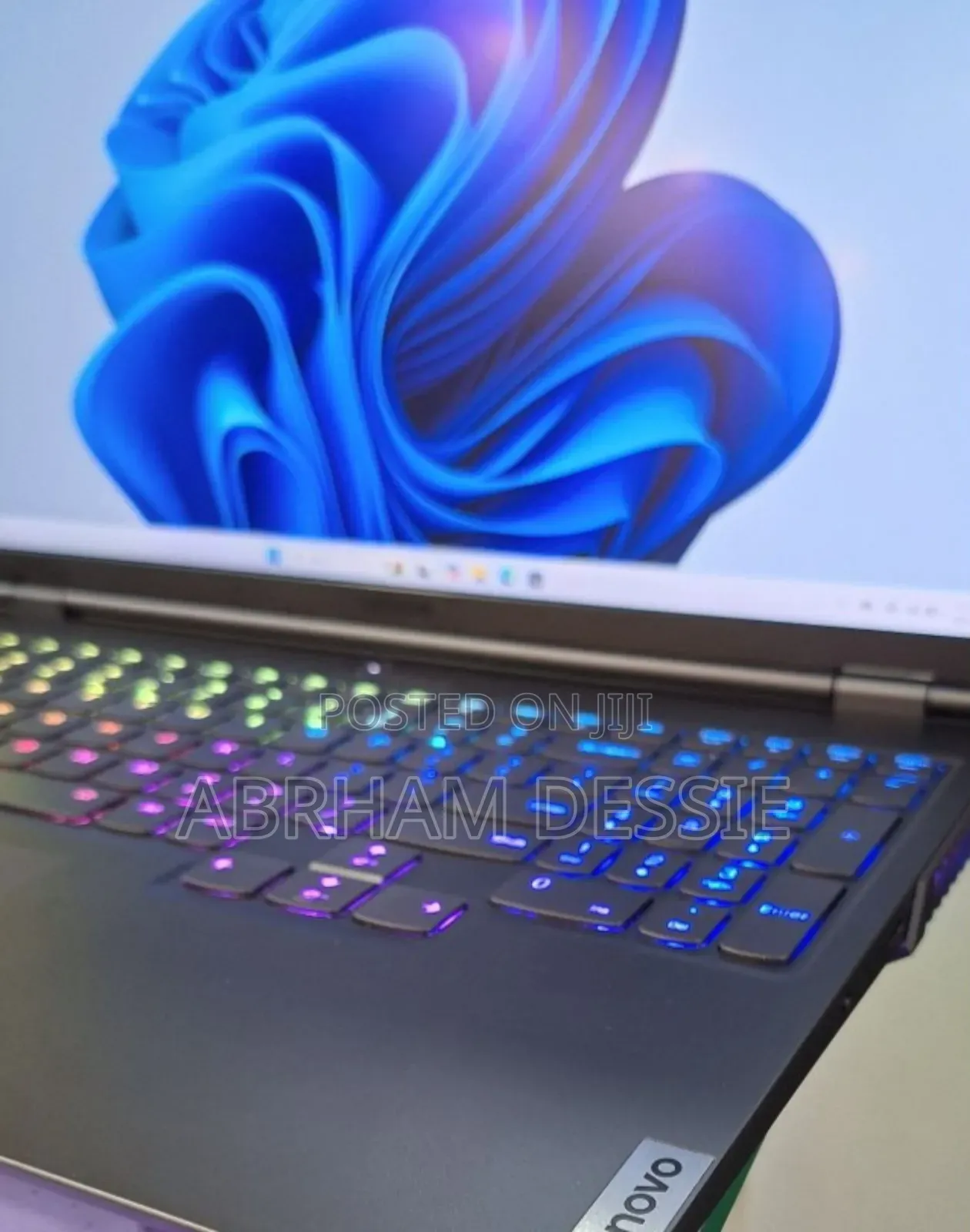 New Laptop Lenovo 16GB AMD Ryzen 9 SSD 1T