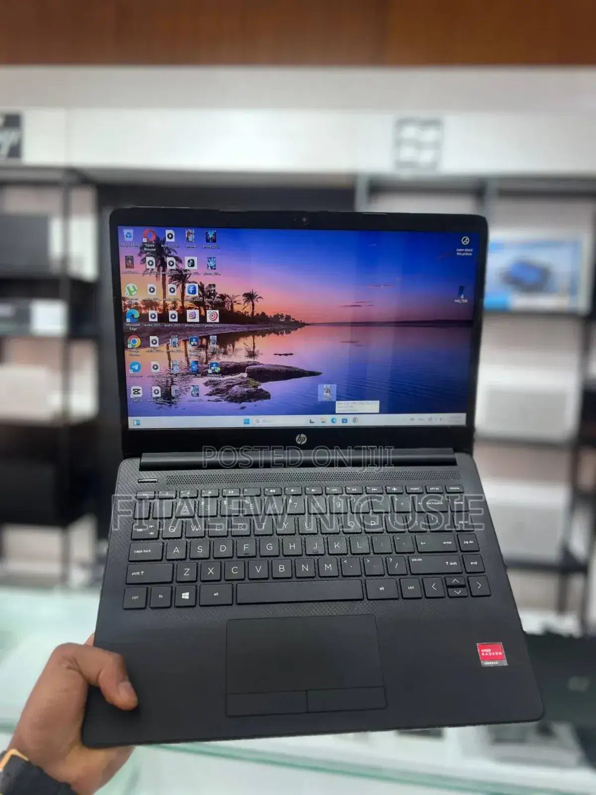 New Laptop HP Stream Notebook 8GB AMD Ryzen 3 SSD 256GB