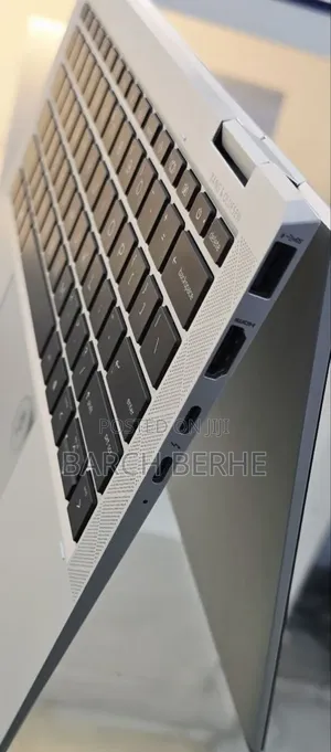 Photo - New Laptop HP EliteBook 1040 G8 16GB Intel Core I7 SSD 512GB