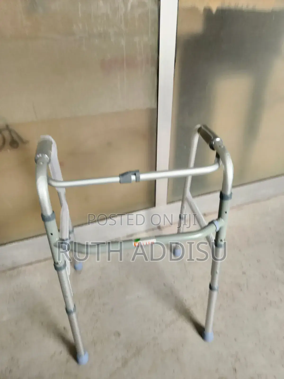 Foldable Walker填妥medical New Walker埭了heavy Duty Walker New