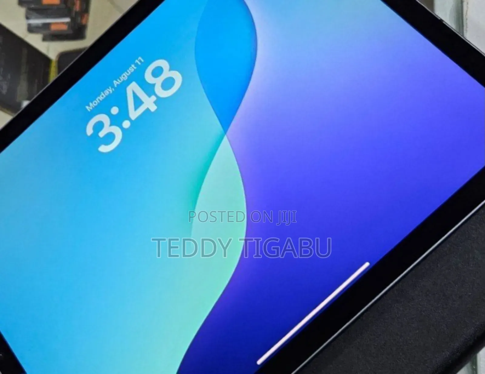 New Apple iPad Air 64 GB