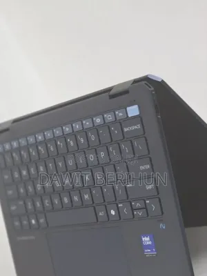 New Laptop HP OmniBook Ultra Flip 14" 32GB Intel Core Ultra 7 SSD 1T