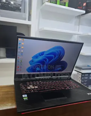 New Laptop Asus ROG Strix G17 16GB Intel Core I7 SSD 1T