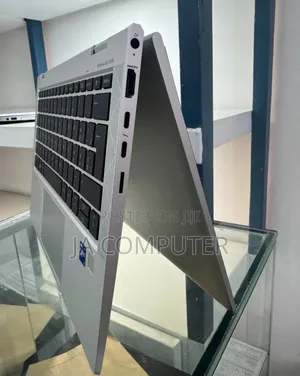 New Laptop HP EliteBook 840 G8 16GB Intel Core I7 SSD 512GB