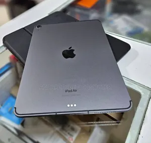 Photo - New Apple iPad Air 64 GB Black