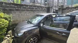 Photo - Hyundai I10 2021 Gray