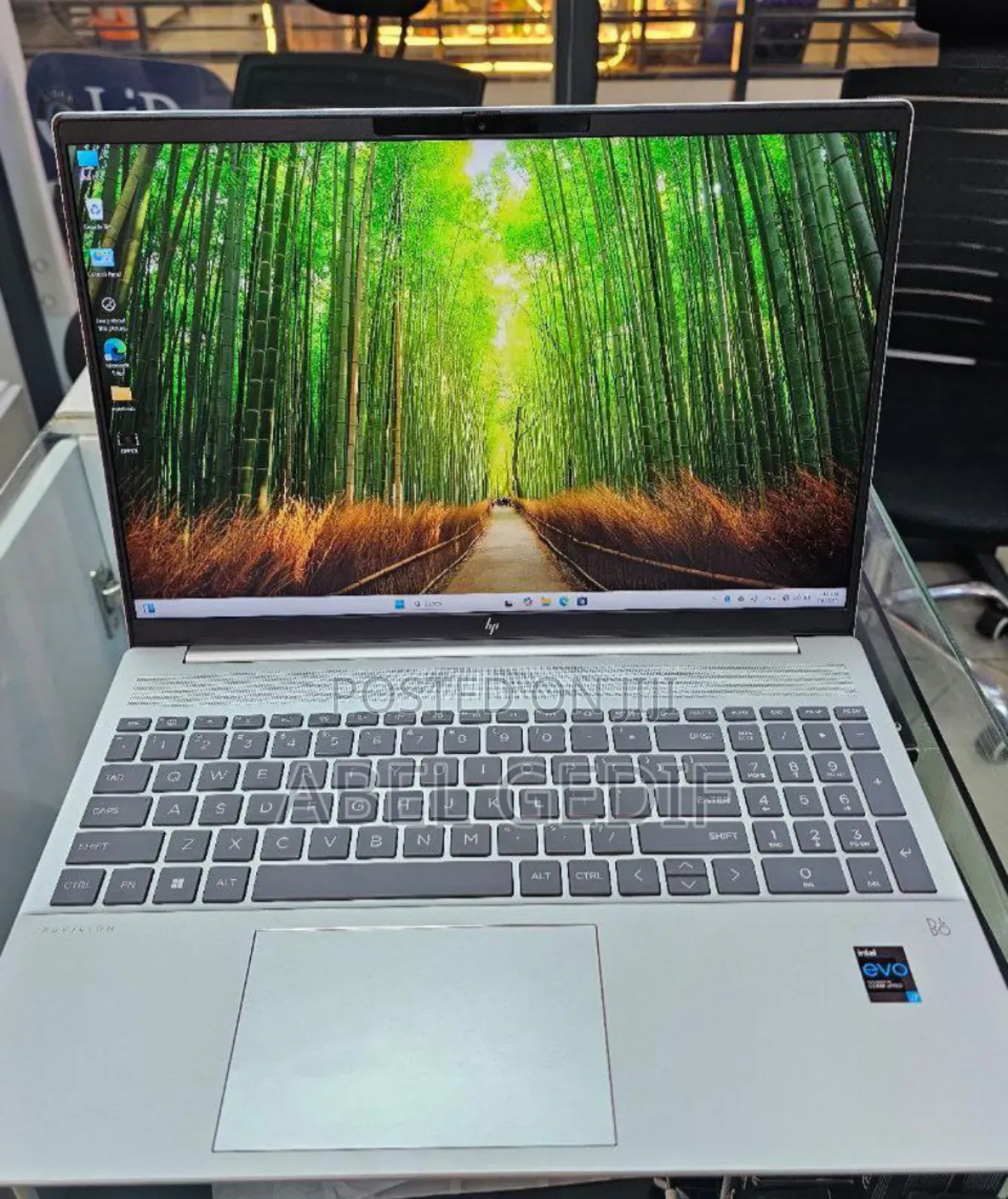 New Laptop HP 16GB Intel Core i7 SSD 1T