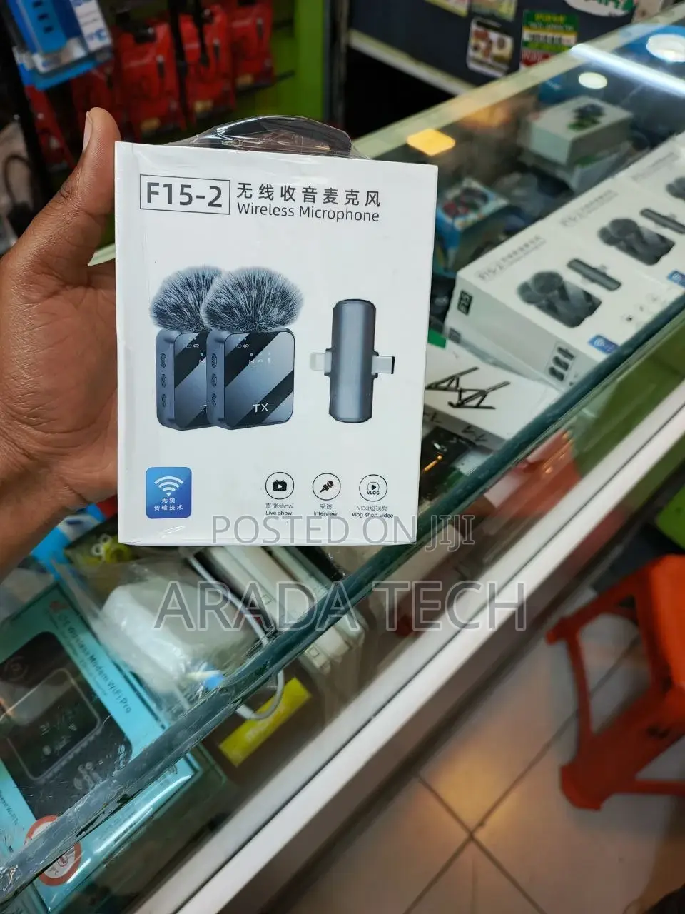 F15-2 Wireless Microphone, Designed for Various Audio Record