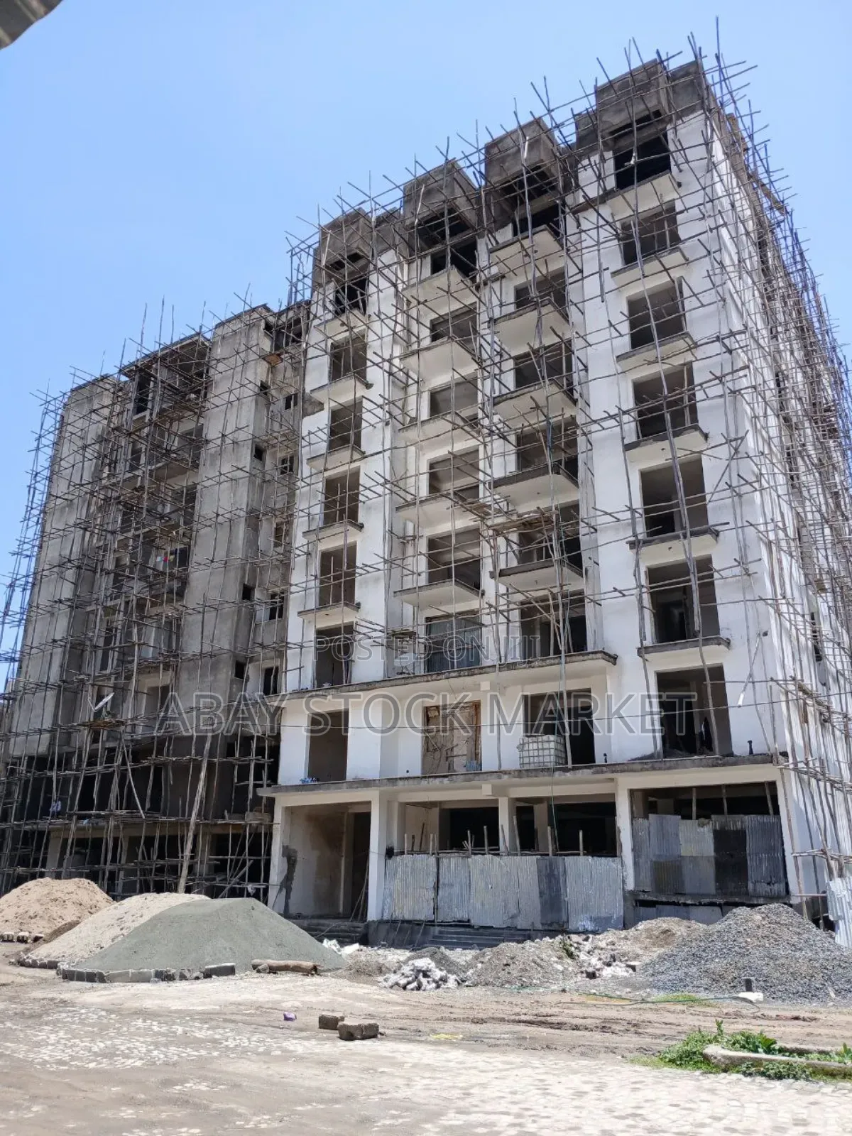 3bdrm Apartment in Yeka for sale