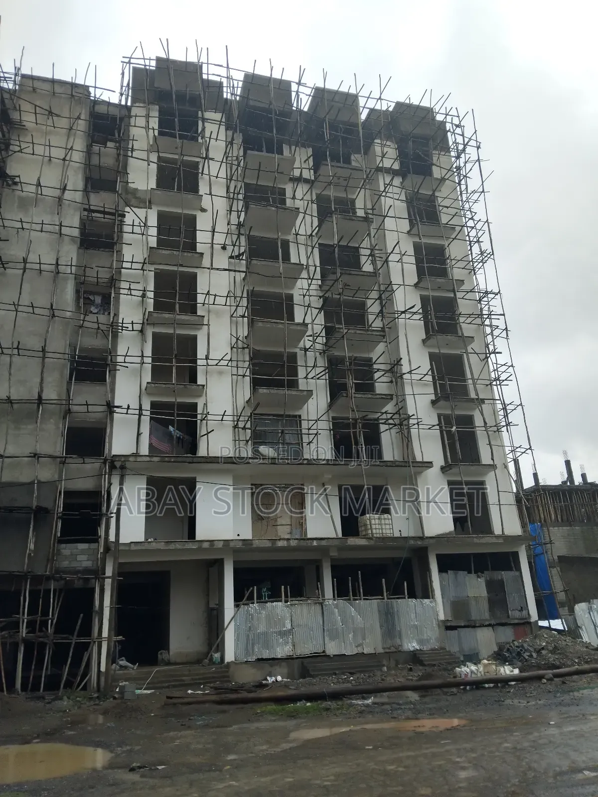 3bdrm Apartment in Yeka for sale