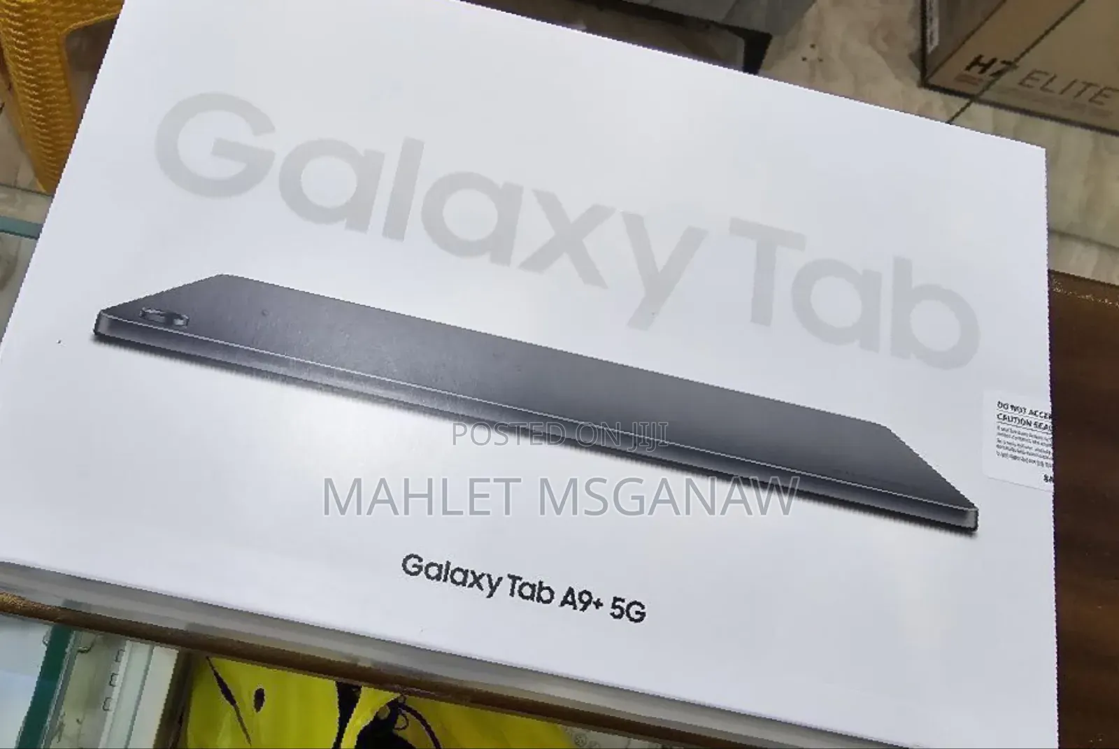 New Laptop Samsung 8GB Intel Core I9 SSD 256GB