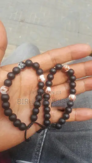 Photo - Hand Jewelery