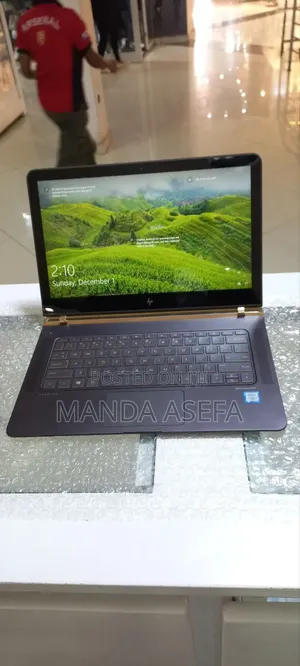 Photo - New Laptop HP Spectre 8GB Intel Core I7 SSD 256GB