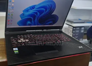 New Laptop Asus ROG Strix G17 16GB Intel Core i7 SSD 1T