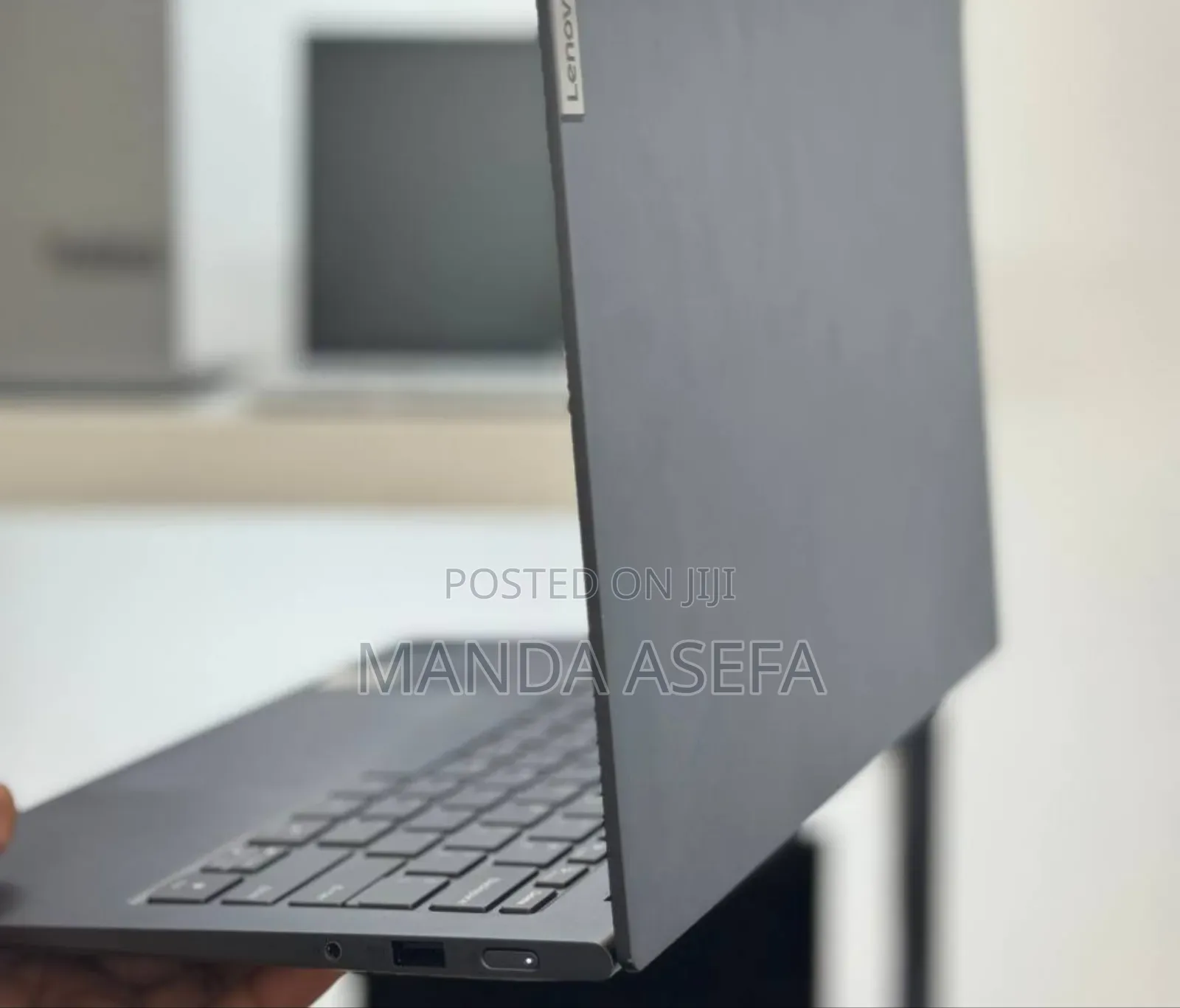 New Laptop Lenovo Yoga 7i 16GB Intel Core I7 SSD 512GB
