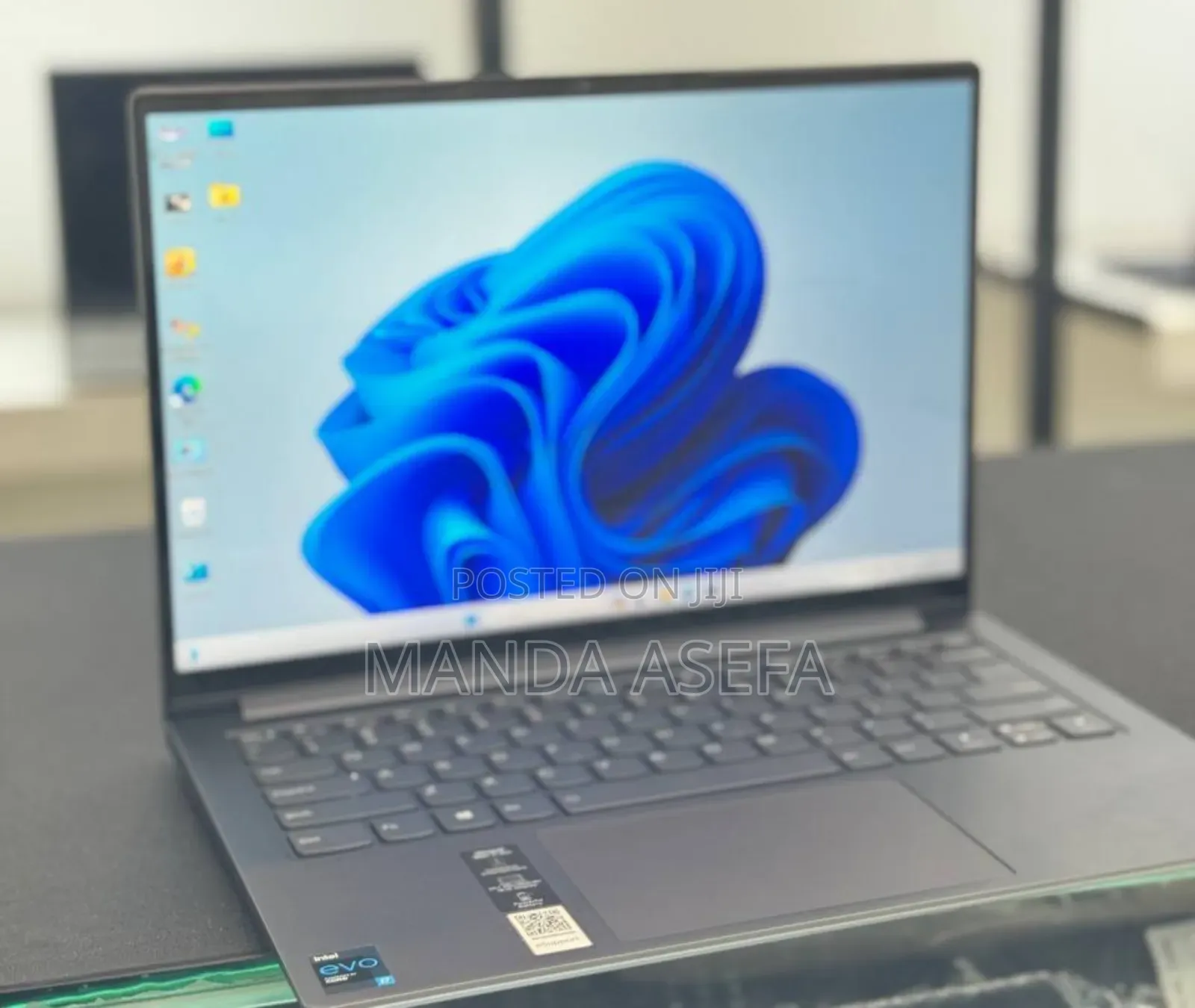 New Laptop Lenovo Yoga 7i 16GB Intel Core I7 SSD 512GB