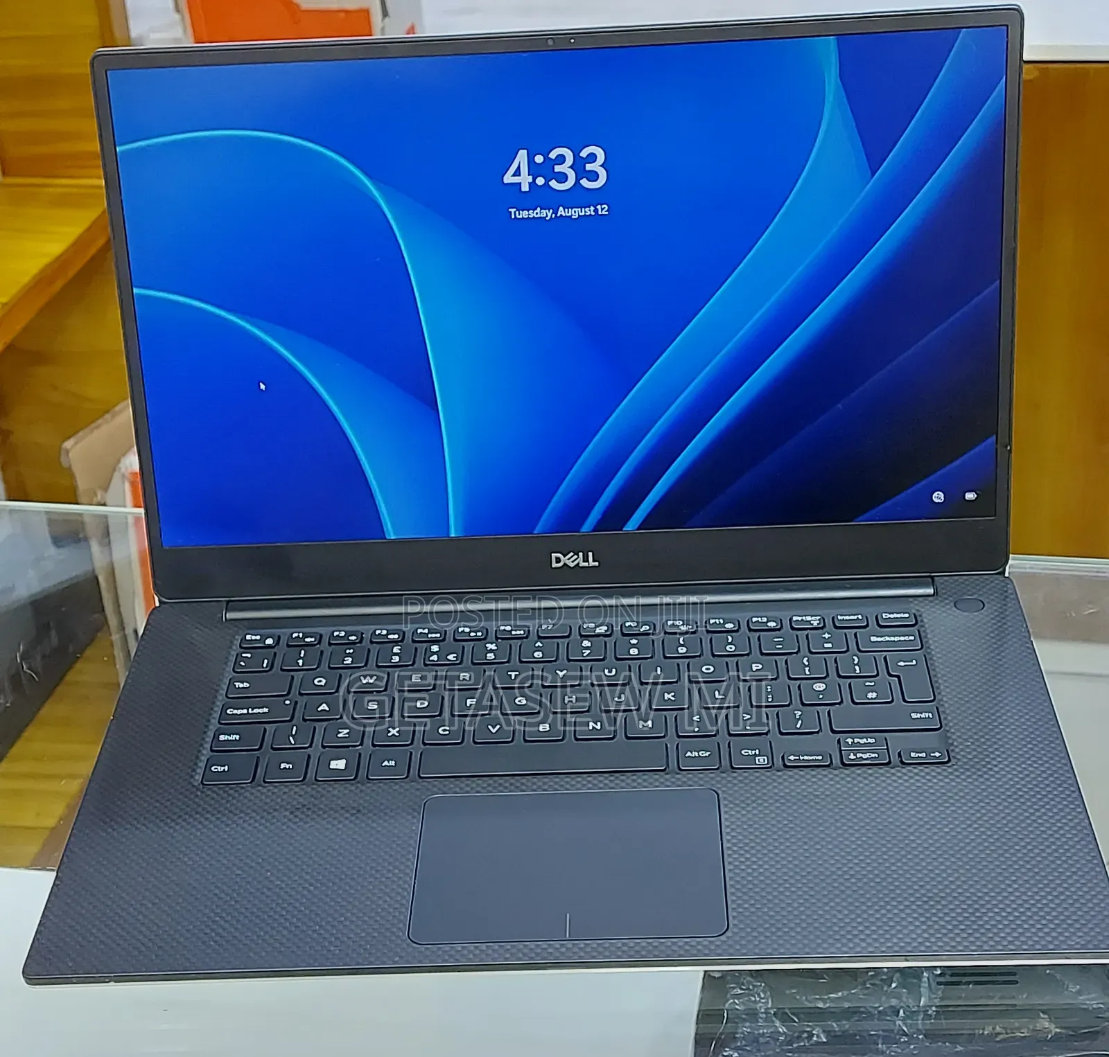 New Laptop Dell XPS 15 16GB Intel Core I5 SSD 512GB