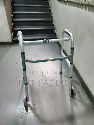 Medical Almunium Walker重大foldable Walker懲戒medical Walker New