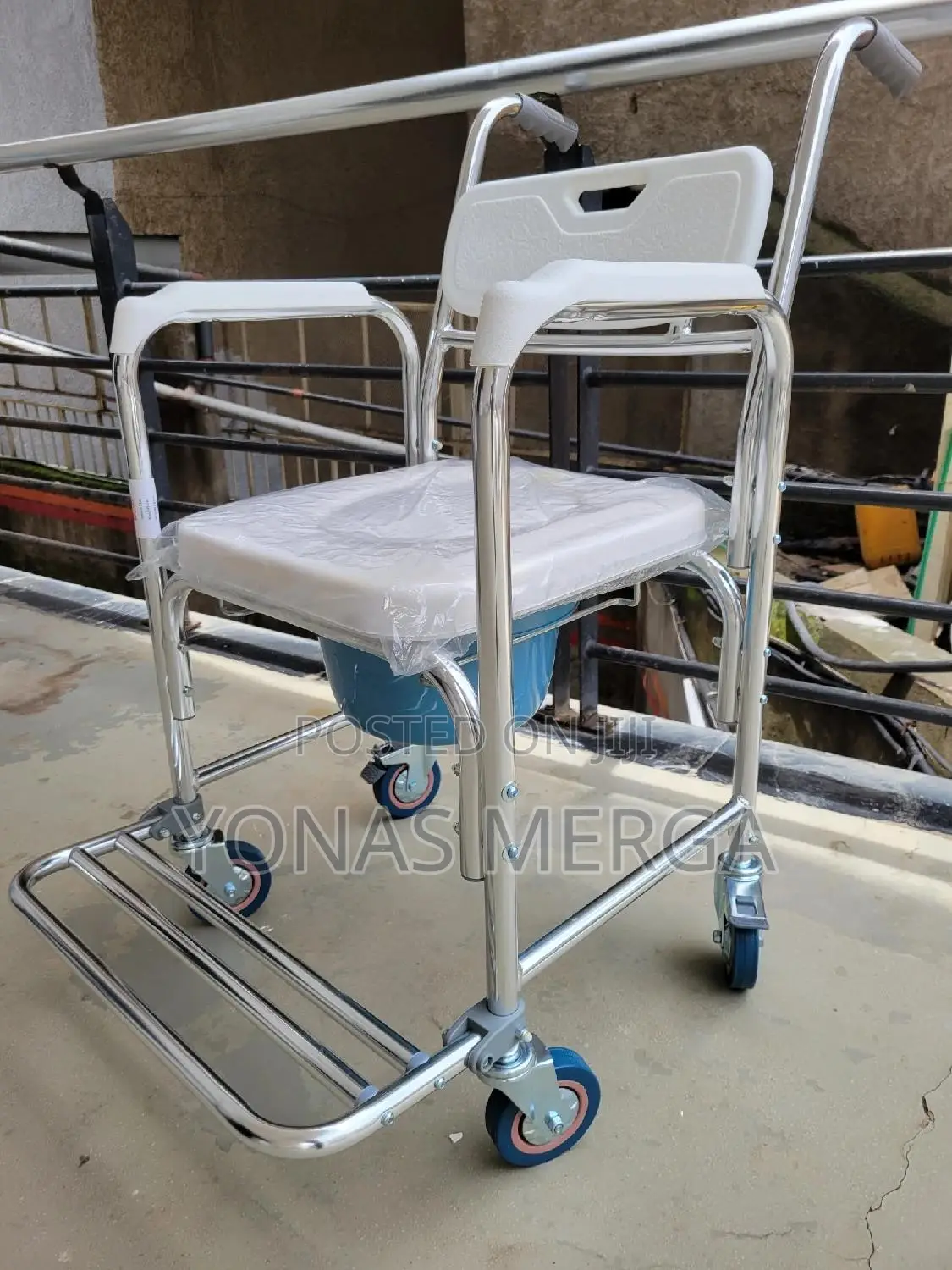 "4-in-1" or "Multi-Functional"Toilet Chair鴦壞commode Chair